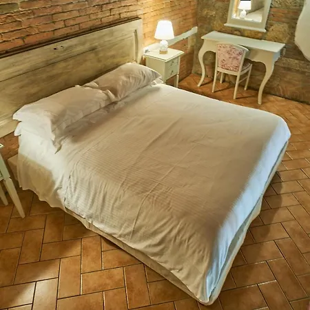 Podere Gli Olmi Country house