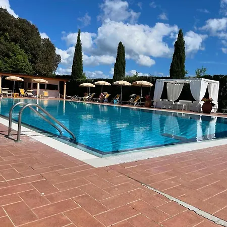 Podere Gli Olmi Country house